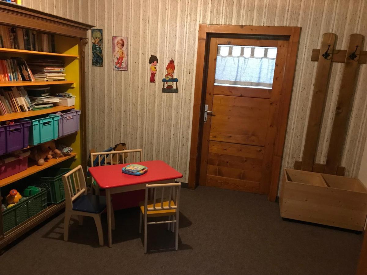 Pony-Ziegen-Hasen-Ranch Bichlbach Apartment Екстериор снимка